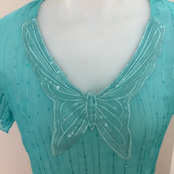 NWT Red Coral Dainty Butterfly Top fits MEDIUM - Picture 9 of 11